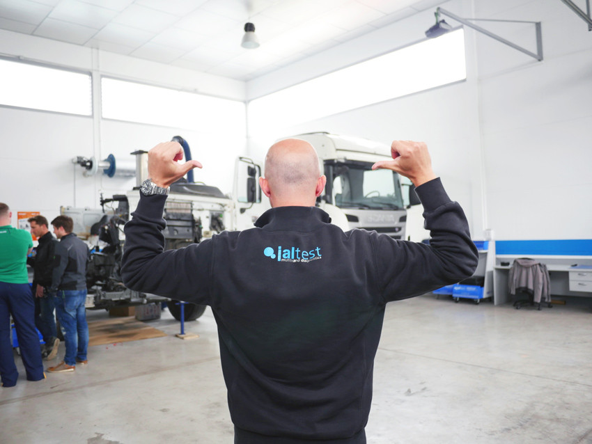 JALTEST TRAINING COURSE FOR DISTRIBUTORS. MAY 2017.